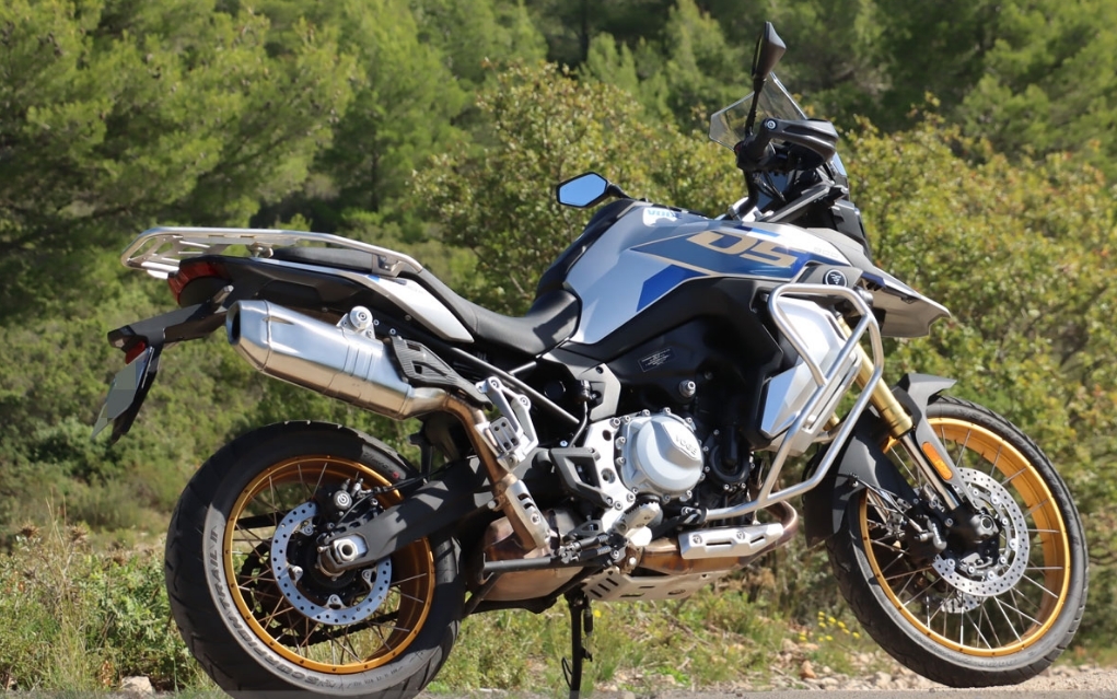 Essai moto Voge DS 900 X