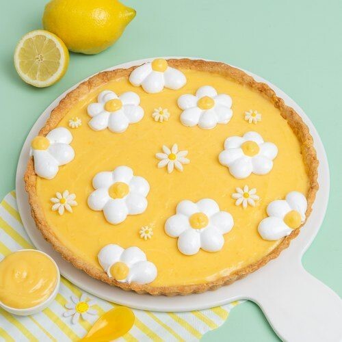 Une tarte au citron fleurie