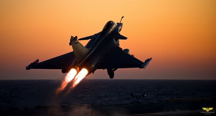 Image du F-91 qui décolle Image du F-91 qui décolle