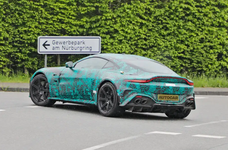 2024 - [Aston Martin] Vantage restylée 1ilqg0