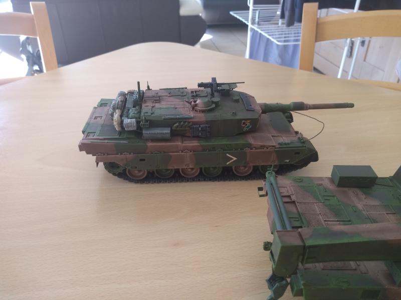tamiya - [Convoi] Type 90 MBT et ARV Tamiya + Etokin Model - Page 2 4km9xc