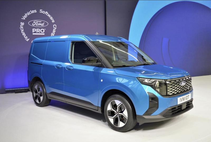 2023 - [Ford] Tourneo/Transit Courier  5kuxuv