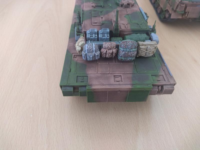 tamiya - [Convoi] Type 90 MBT et ARV Tamiya + Etokin Model - Page 2 5xibdv