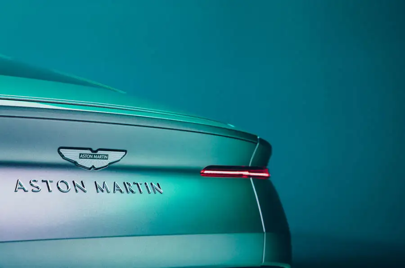 2023 - [Aston Martin] DB12 84w8ep