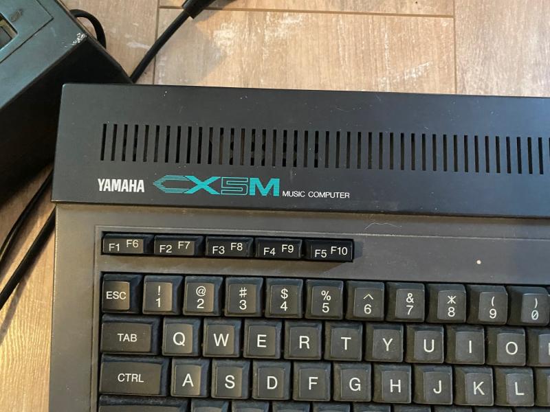 [EST] MSX Yamaha CX5M avec clavier Yamaha YK-20 89ebb5