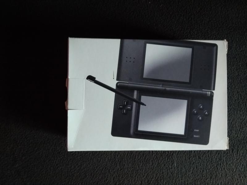 [Vends]  Boite Nds noire complète 20 in 8Dajb