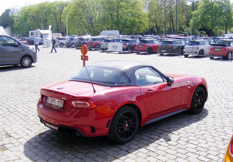 Autoworld - MINI Parade 22 avril 2019 - Page 4 AqYDp