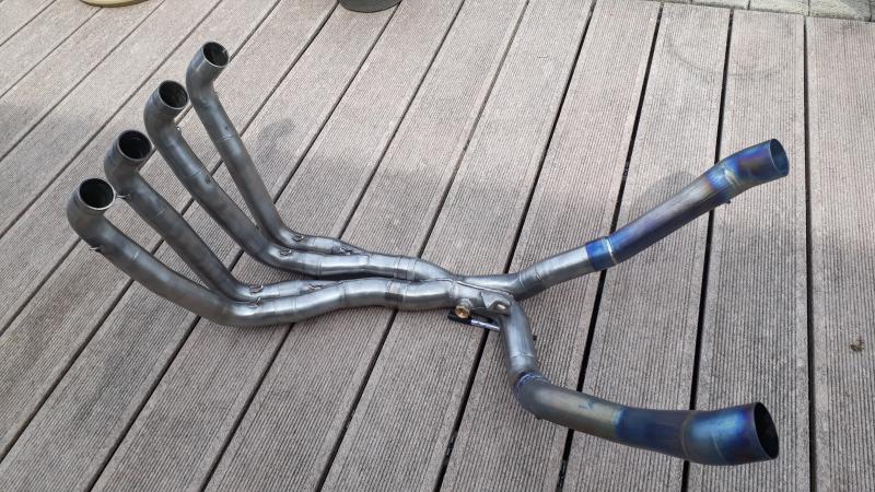 Ligne échappement ARROW GSXR 1000 K7/K8 AxNb7