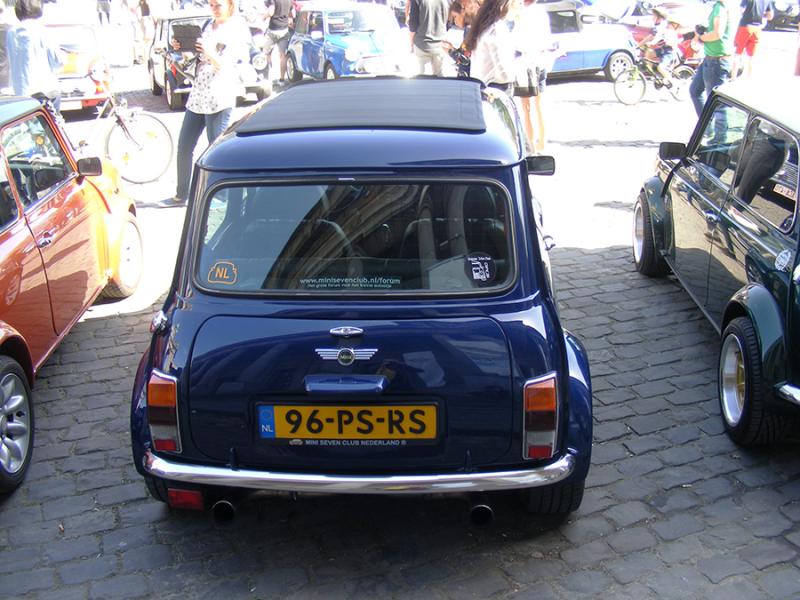 Autoworld - MINI Parade 22 avril 2019 EvwAk
