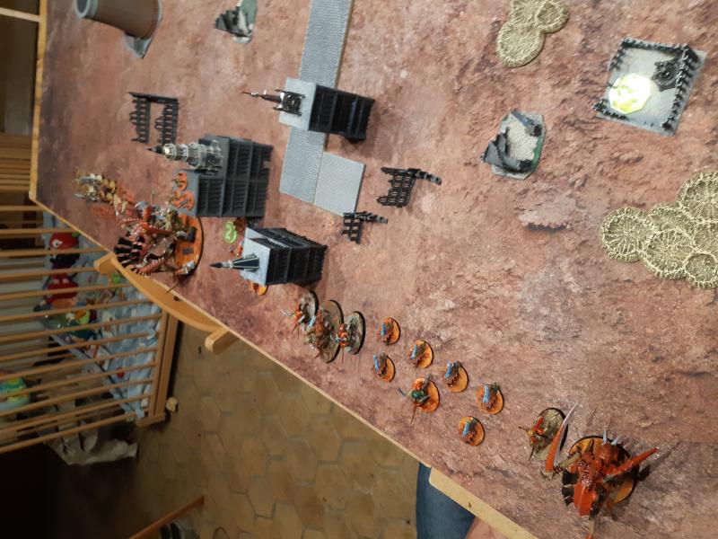 Mustard battle : tyrannids vs darks angels Gxbl1
