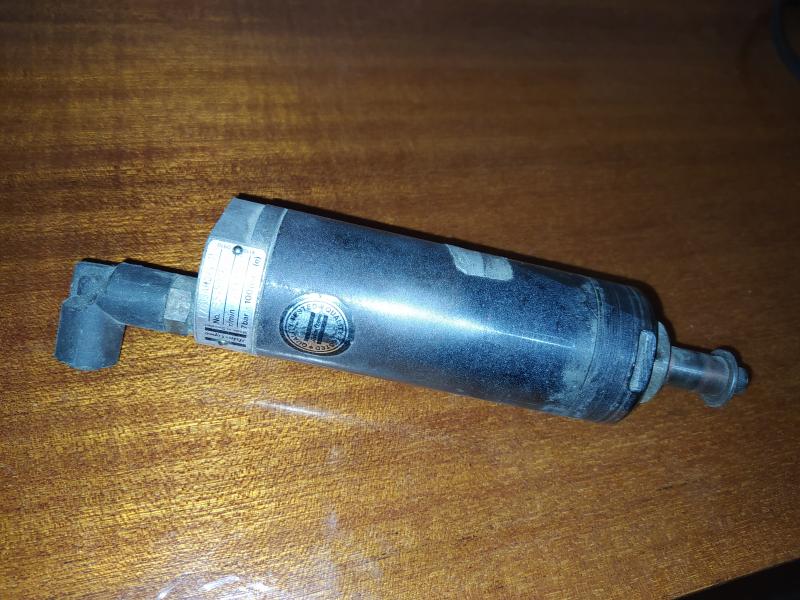 Projet de motorisation d'avance de table affuteuse Cincinnati numéro 2 JrdjJ
