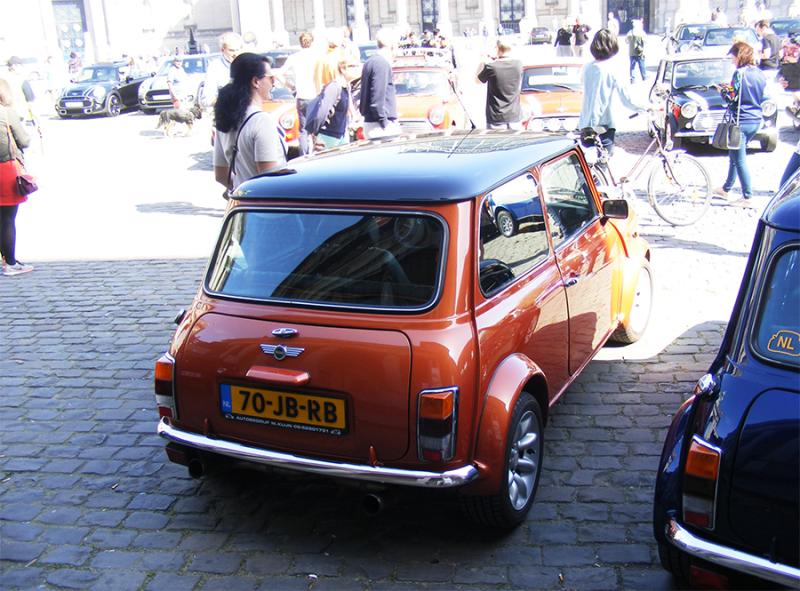 Autoworld - MINI Parade 22 avril 2019 NZ73Y