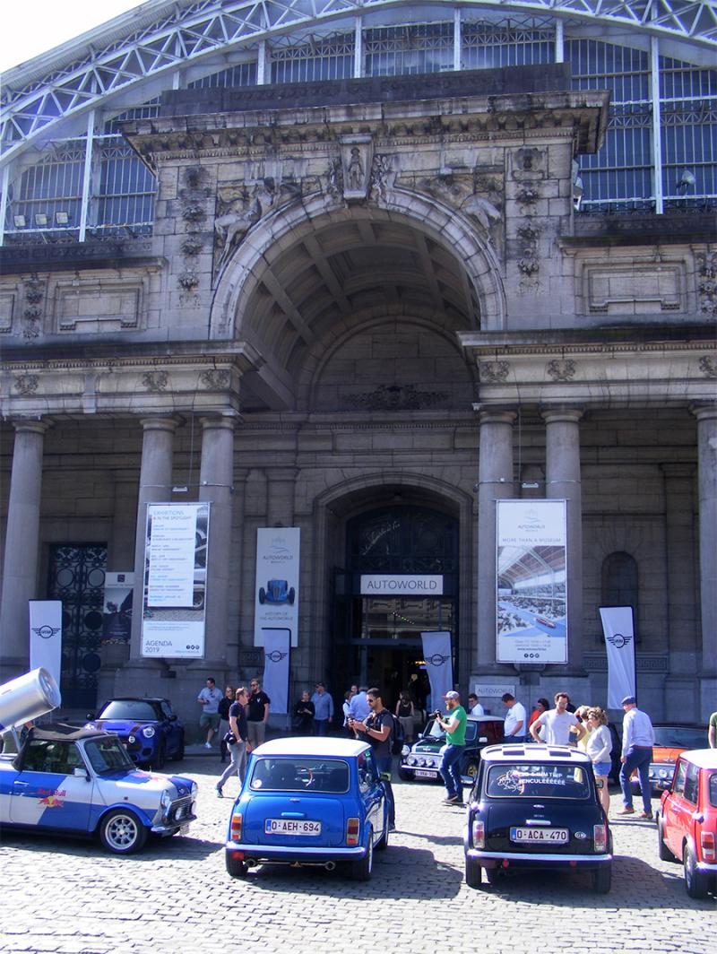 Autoworld - MINI Parade 22 avril 2019 XOn8j