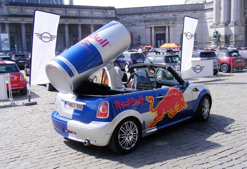 Autoworld - MINI Parade 22 avril 2019 - Page 4 ZbmZn