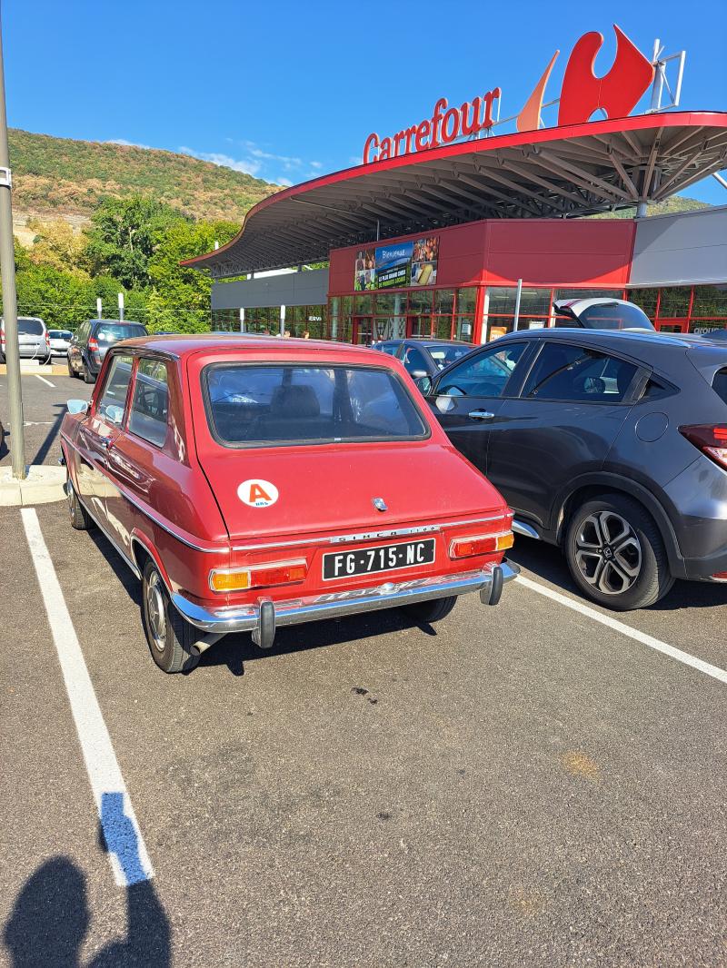 vue hier sur le parking du supermarché Bo826n