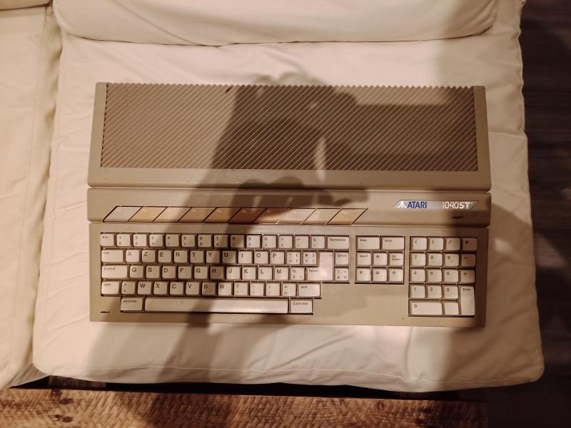 [Vds] Atari 1040 stf - Maj prix : 65 in Cyonqd