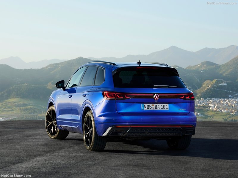 2018 - [Volkswagen] Touareg III - Page 11 D1rsli