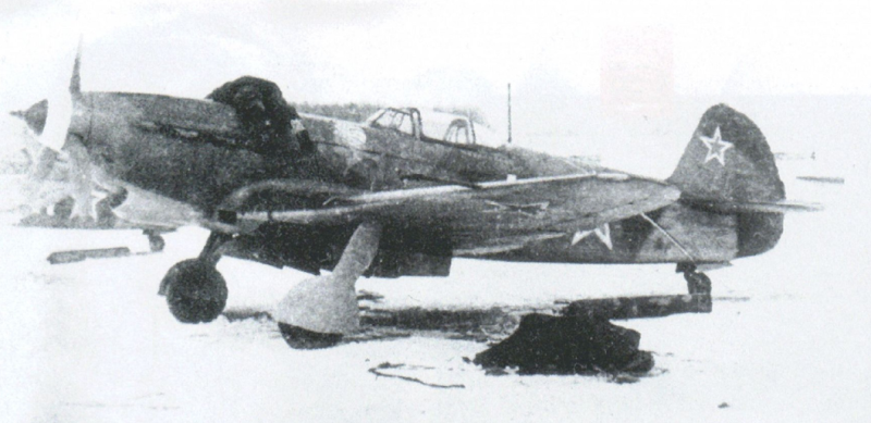 [ICM] 1/32 - Yakovlev Yak-9 T  celui de Marcel Lefevre et en // montage d'Alexgrd  (yak9) Dpf2kw