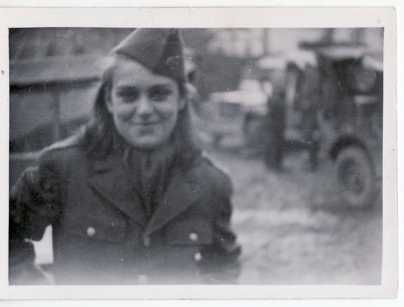 1944 - 1945 : les femmes dans l'armée française libre E2Q1K