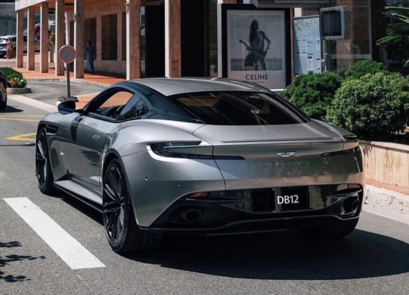 2023 - [Aston Martin] DB12 E6u178