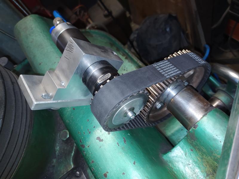 Projet de motorisation d'avance de table affuteuse Cincinnati numéro 2 EW2b0
