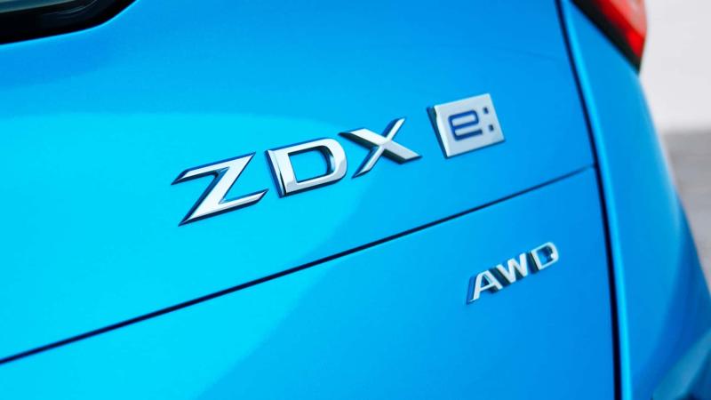 2024 - [Acura] ZDX F0qjg2