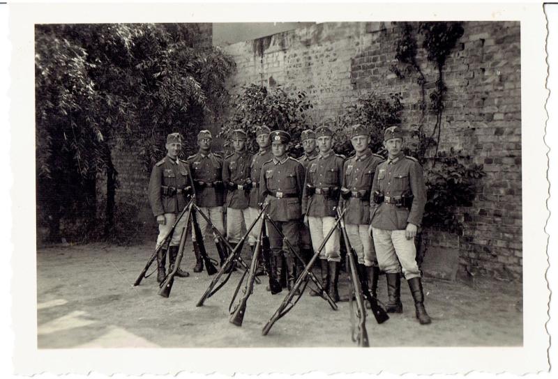soldats allemands à l'entrainement Hnddab