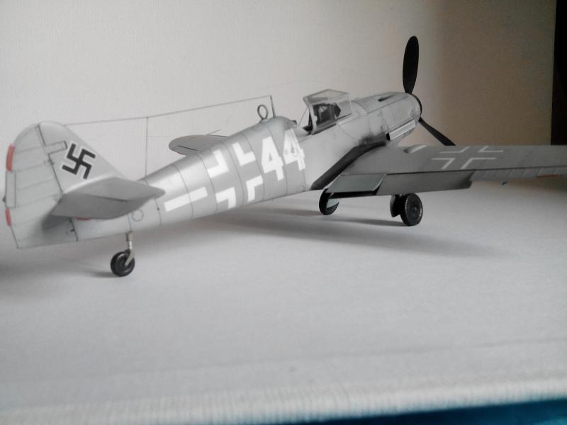 Messerschmitt Bf-109 G-10 Eduard 1/48° Ixa2f4