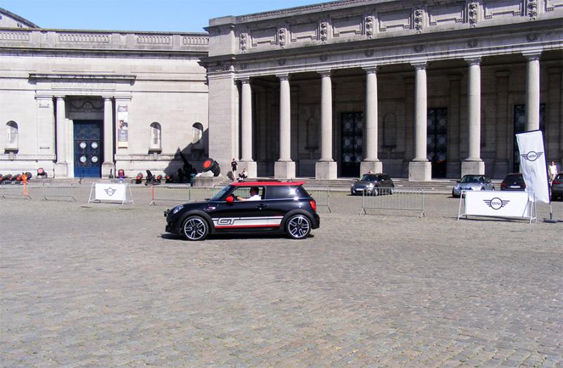 Autoworld - MINI Parade 22 avril 2019 K3qDb