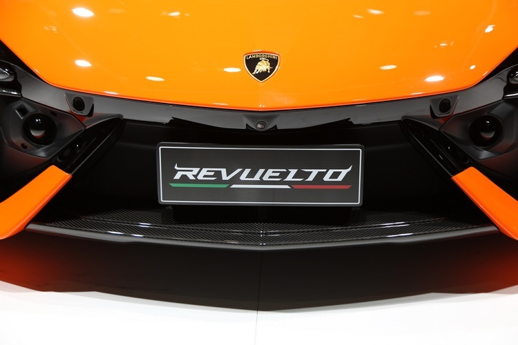 2023 - [Lamborghini] Revuelto - Page 4 Kj83f5