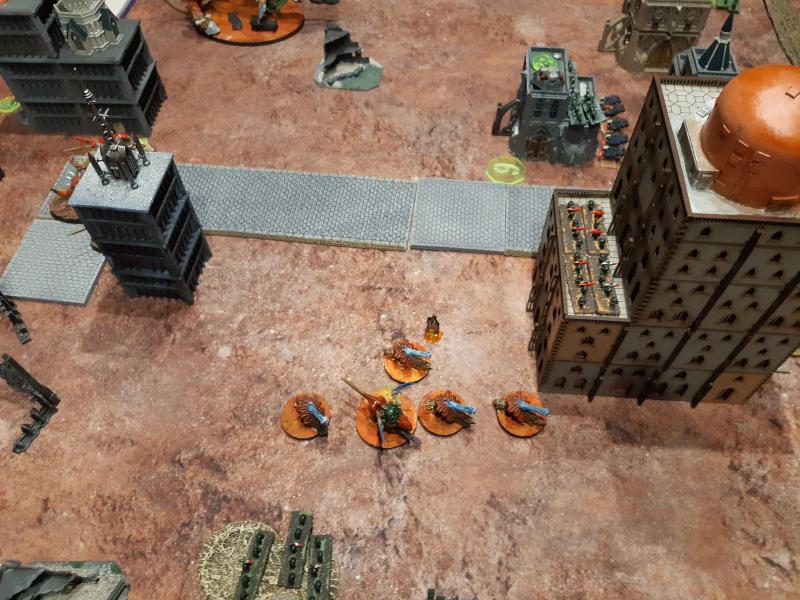 Mustard battle : tyrannids vs darks angels KolvG