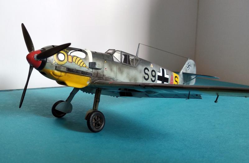 (GB JICEHEM) Messerschmitt Bf 109 E7 - ZG 1 - Front Russe O0k49v