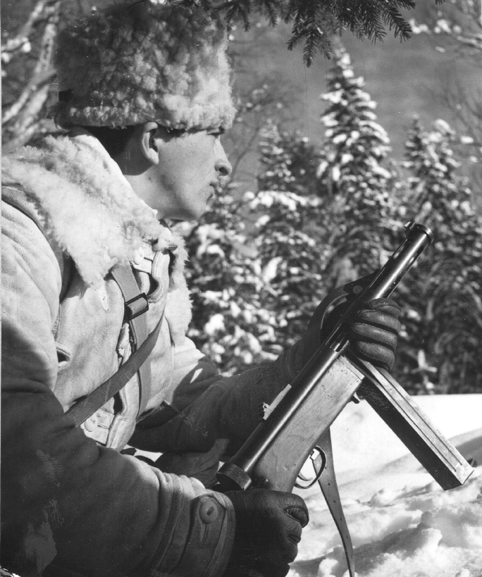 Pistolet mitrailleur 37/39 Suédois. P4k1m