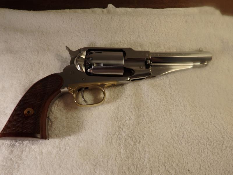 Pietta Remington 1858 inox sheriff calibre 44 PN - Page 2 Pckf69