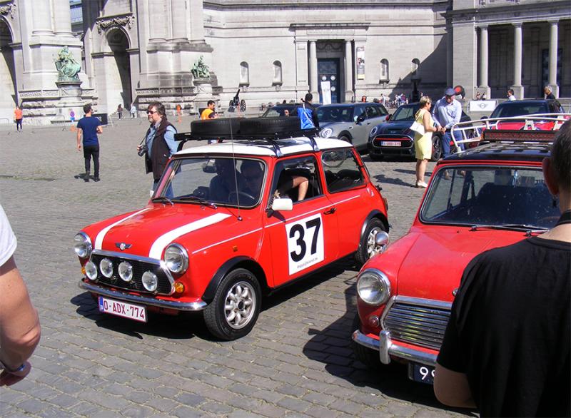 Autoworld - MINI Parade 22 avril 2019 Rd4ov