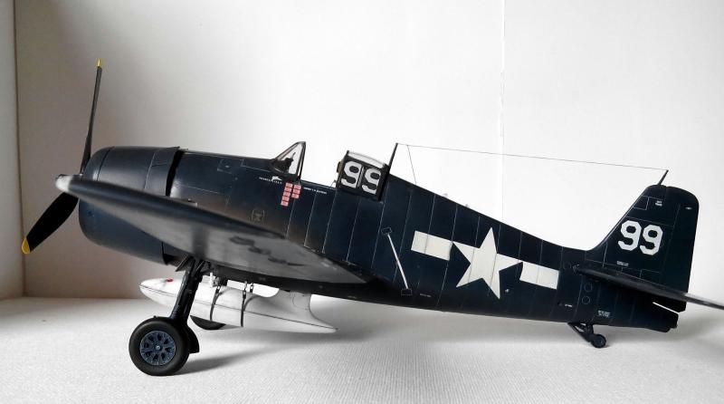 [Eduard] 1/48 - Grumman F6F-5 Hellcat  Totht8