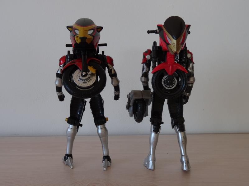 Comparatif Cheeda Nick (Go-Busters) : Bandai Vs Hasbro Y97Rg