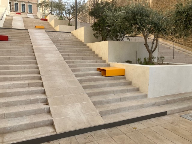 https://i.goopics.net/800/yy6b1h.jpg