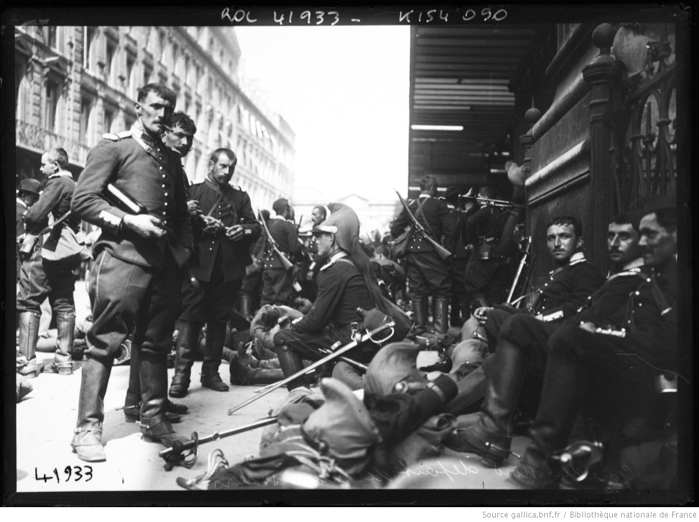Французские войска в одессе. Франция 1914. Мобилизация во Франции 1914. Бельгийская армия 1915. Французские солдаты первой мировой патруль.