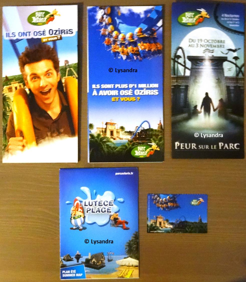 Dépliants, plans, tickets du Parc Astérix X0A8l