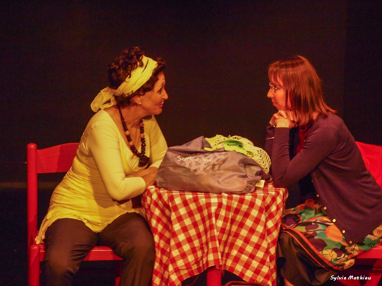 Au Théâtre ce soir Globe Trotteuse Au Théâtre ce soir Globe Trotteuse