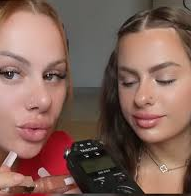 Yolande Twins