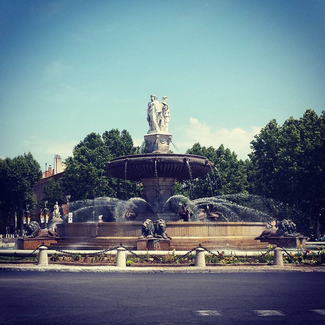 Aix en Provence - Fontaine de la rotonde