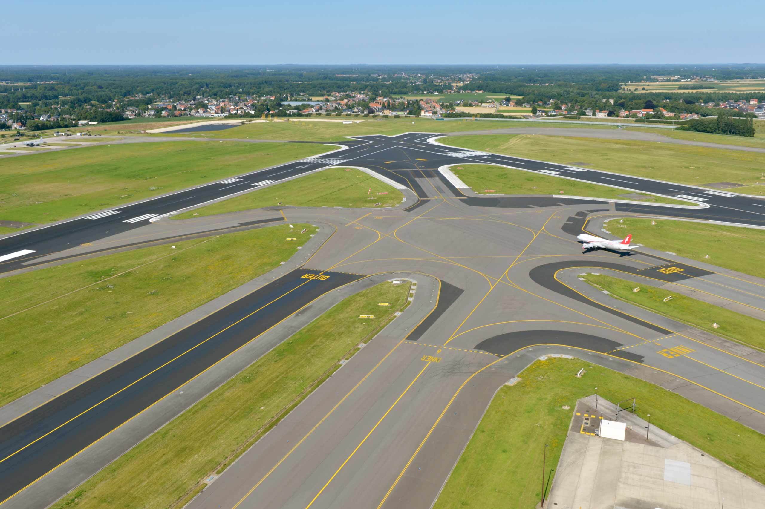aéroport diplomatique de Slaviensk aéroport diplomatique de Slaviensk