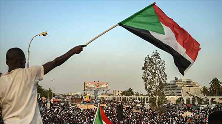 واقع الحركة الإسلامية ومستقبل الديمقراطية في السودان واقع الحركة الإسلامية ومستقبل الديمقراطية في السودان