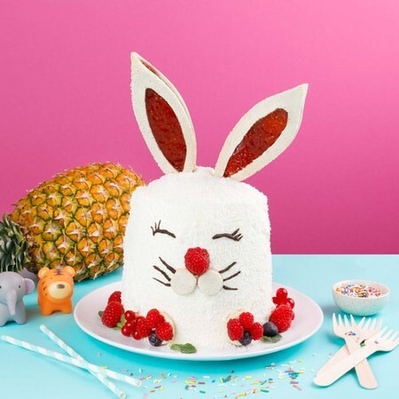 Gâteau fruité en forme de lapin