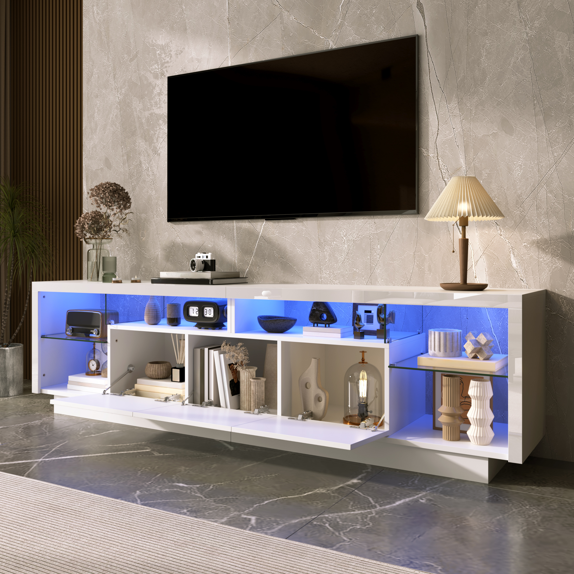 Tablettes en verre transparent du meuble TV
