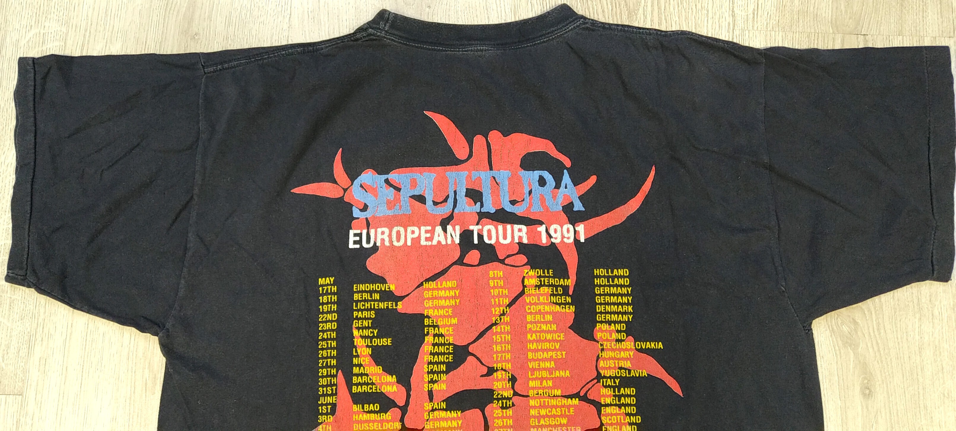 sepultura schizophrenia (l size) european tour tshirt 1990