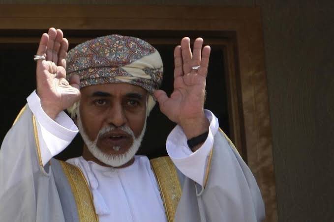 من السلطان قابوس إلى السلطان هيثم بن طارق لحظات من الحزن والأمل