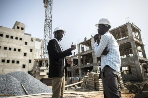 Chantier d'accroissement d'une zone industrielle au Basango